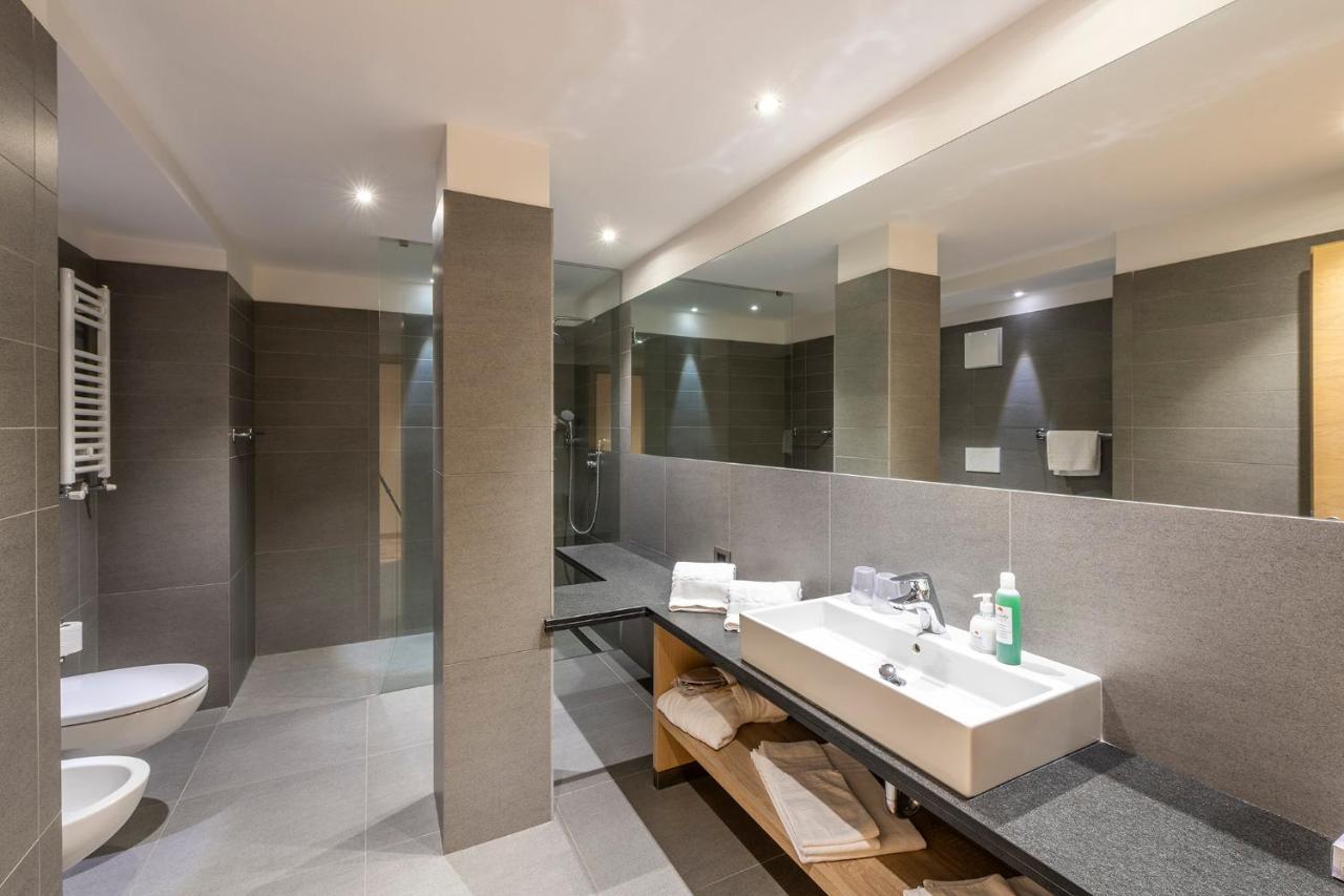 Design & Suite Hotel Ciarnadoi Виго ди Фаса Екстериор снимка