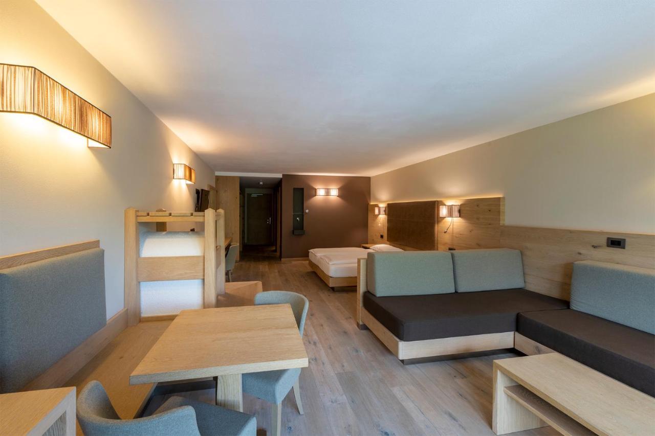 Design & Suite Hotel Ciarnadoi Виго ди Фаса Екстериор снимка