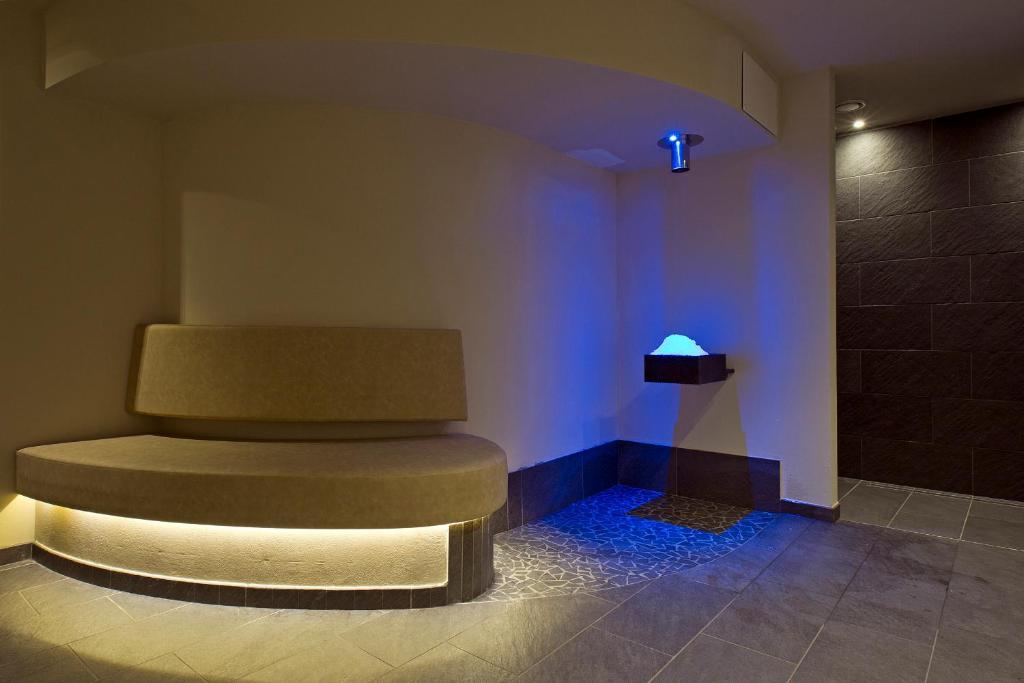 Design & Suite Hotel Ciarnadoi Виго ди Фаса Екстериор снимка