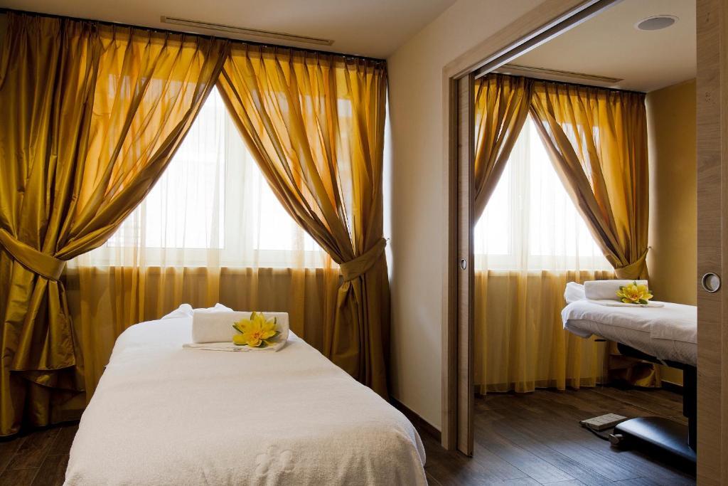 Design & Suite Hotel Ciarnadoi Виго ди Фаса Екстериор снимка